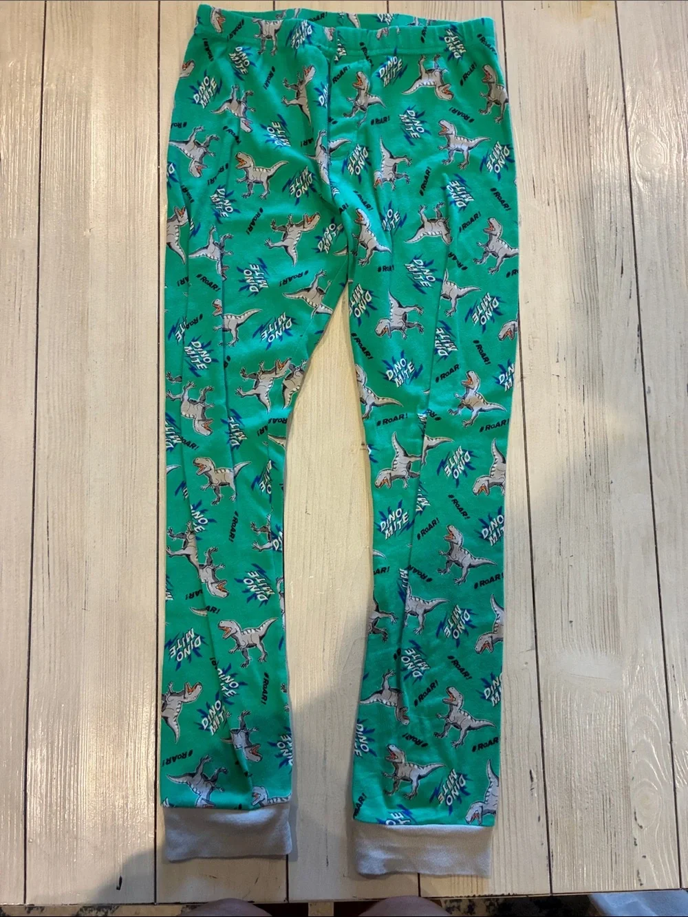 Kids Green Dino Graphic Pajama Set - Long Sleeve Top & Pants